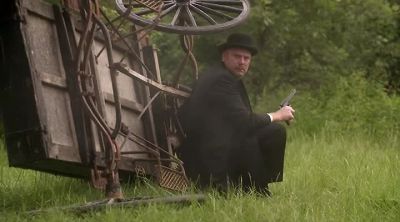 See if you can find
another weapon, Crabtree. - Murdoch Mysteries