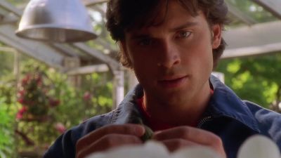 Seeds. - Smallville