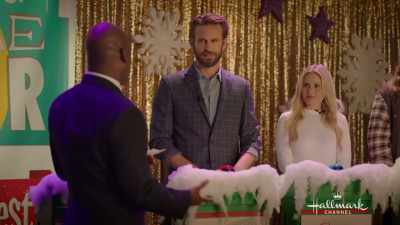 Seeing as the contest
is all about - The Christmas Contest