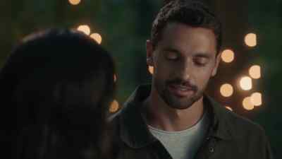 Seeing her with Russell,
it's like... - Happy Howlidays