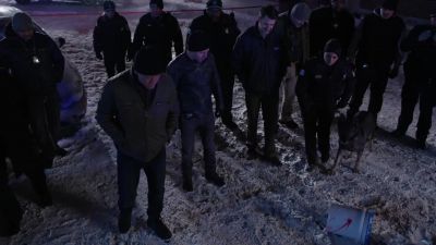 Seek. - Chicago P.D.