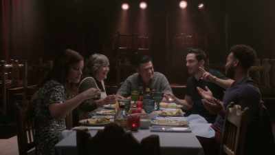 -Segundo, segundo.
-[laughter] - What If