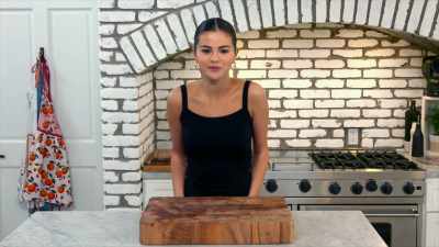- Selena, we're gonna be making a roasted chicken - Selena + Chef