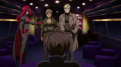 Selina Kyle, meet Interpol agents - Catwoman: Hunted