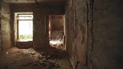 [Selwood] Rumors
that the ghosts - Mysteries of the Abandoned