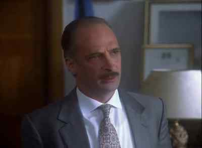 Senator Lima.
The Mafia candidate himself. - Excellent Cadavers