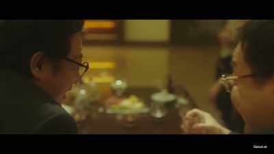 - Senator, thank you for coming.
- Hello, Mr. Jang. - High Society