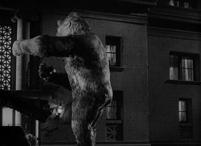 Send the riot squad and ambulances - King Kong