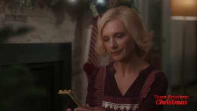[sentimental music plays] - My Christmas Hero