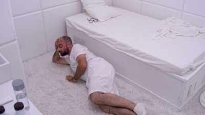 Seriamente aggravato
da quanto mi senta incomodo. - Mind Field