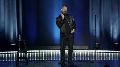 Serios. Rapperii ar trebui
să poarte scutece: - Tom Segura: Disgraceful