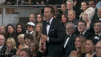 ‫Service dog.
‫Yeah.
‫Yeah, sorry. - SNL50: The Anniversary Special