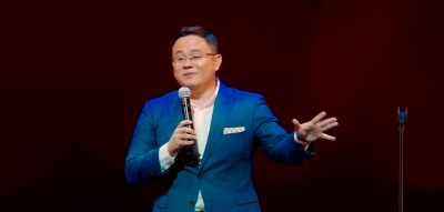 Setelah makan selesai, dia bilang, - Dr Jason Leong: Ride with Caution