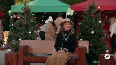 Settle in. Feel your feet
on the ground. - A Magical Christmas Village