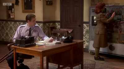 Seven. - The Goes Wrong Show