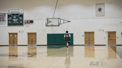 Seven, six, five, four... - Last Chance U: Basketball