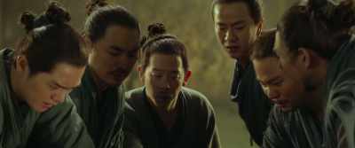 - Seven will die itching.
- Seven, hang on. - Jade Dynasty