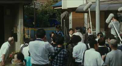 Several weeks have passed
since she died, - Shoplifters