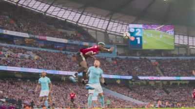 Shades of red on this blue, blue day. - All or Nothing: Manchester City