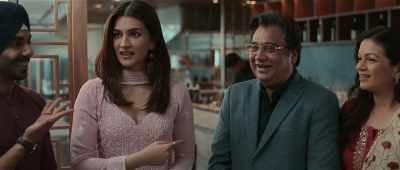 -Shall we go inside?
-Yes, let's go. - Hum Do Hamare Do