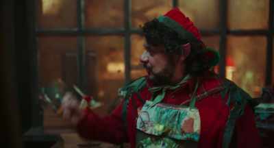 - Shall we make the horse fly?
- Why not? - Elf Me