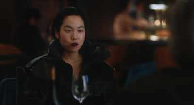 - Shall we play?
- Play what? I don't normally play. - Return to Seoul