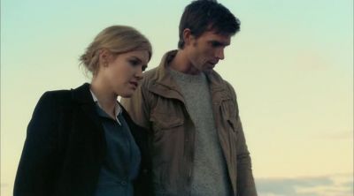 - Shame about the car.
- Eh, it's a rental. - Haven