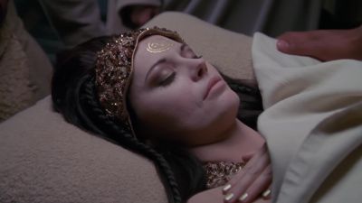 Shan'auc... - Stargate SG-1