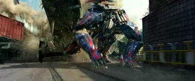 - Shane, watch out!
- Whoa, whoa, whoa! - Transformers: Age of Extinction