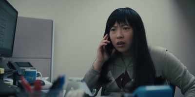 [Shannon] Oh, my God. [laughs] - Quiz Lady