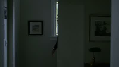 Shared bathroom. - Marvel's Jessica Jones