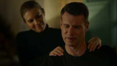 ♪ Sharing the night... ♪ - Whiskey Cavalier