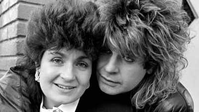 - [Sharon] I've had some wicked hairdos.
- [Jack] Dad? - The Osbournes Want to Believe