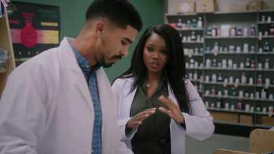 SHARON: LOOK, I WAS JUST
TRYING TO GET EVERYTHING - Tyler Perry's The Oval