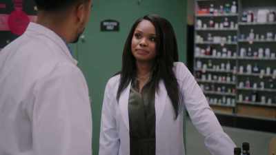 SHARON: NEITHER AM I.
[RINGING] - Tyler Perry's The Oval