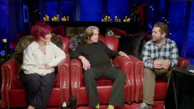 [Sharon] She barks all the time. - The Osbournes Want to Believe