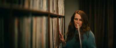She had a DJ phase in college. - Leave the World Behind