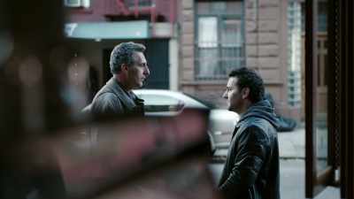 - She was a patient?
- She? Like I'm a mind reader? - The Night Of