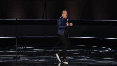 She had a peacock on her shoulder, - Sebastian Maniscalco: Stay Hungry