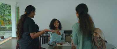 She has a very nice home stay.  -Hi Im Nyla - Kumbalangi Nights