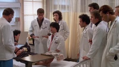 She has a very strange pain in her nose - Young Doctors in Love