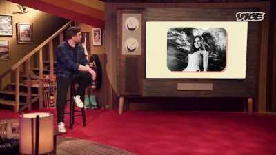 She was a waitress.
[ding] - Super Maximum Retro Show