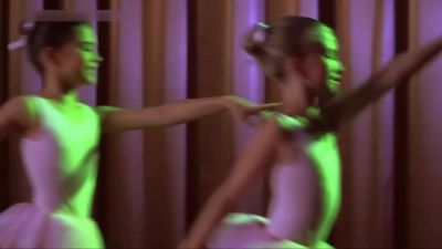 She always does this to me She's not coming - Uptown Girls