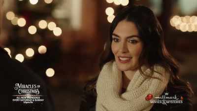 She always organizes
the holiday activity - Unlocking Christmas
