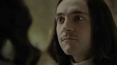         She was calling...
          -I will come. - Versailles