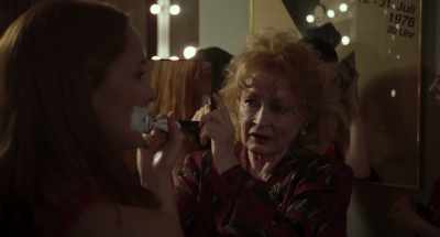 She came early in the morning, - Suspiria