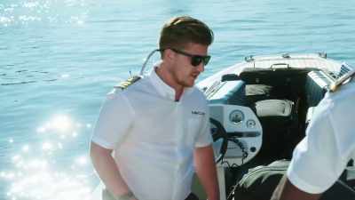 She can read me
a Google search. [Laughs] - Below Deck Adventure