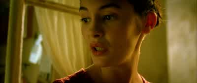 She can't relate to other people She was always a lonely child - Amélie