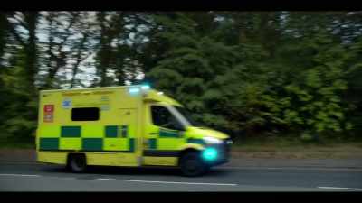 She collapsed.
They're keeping her in for tests, - Finding Alice