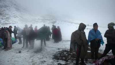 She was crying and sobbing, - Aftershock: Everest and the Nepal Earthquake